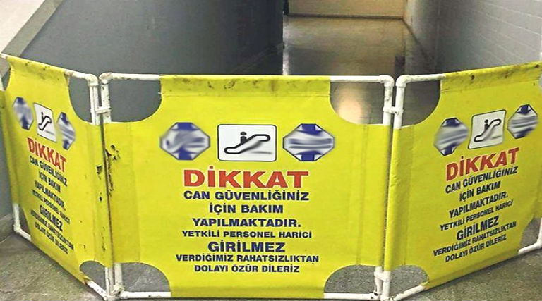 Yürüyemeyen Merdivenler