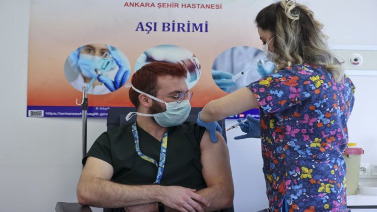 Aşı Olmak İstemeyen Çalışan, İşten Çıkarılabilir Mi?
